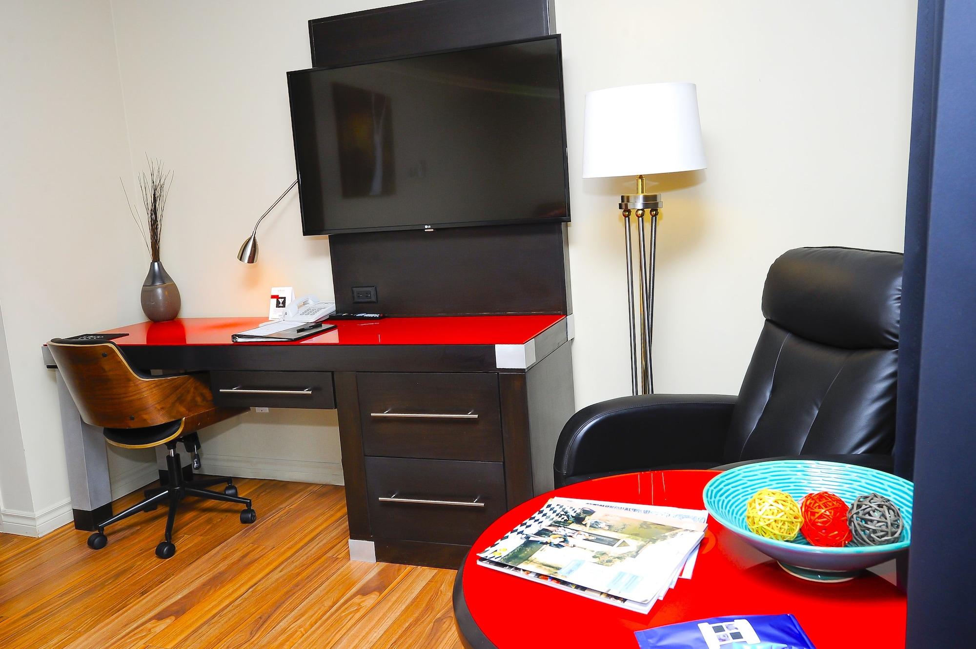 Hotel Chicoutimi, Affilie A Hyvi エクステリア 写真