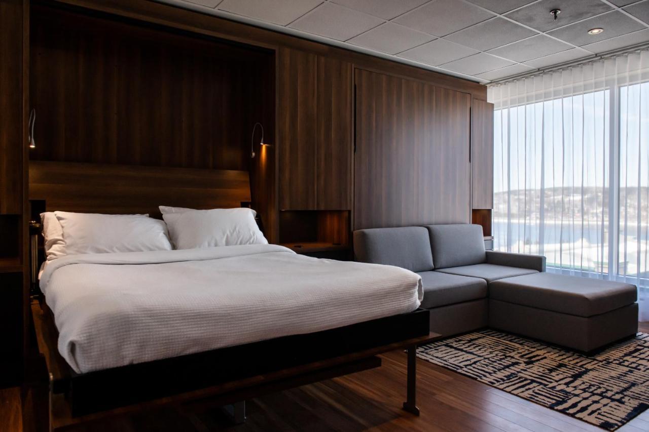 Hotel Chicoutimi, Affilie A Hyvi エクステリア 写真