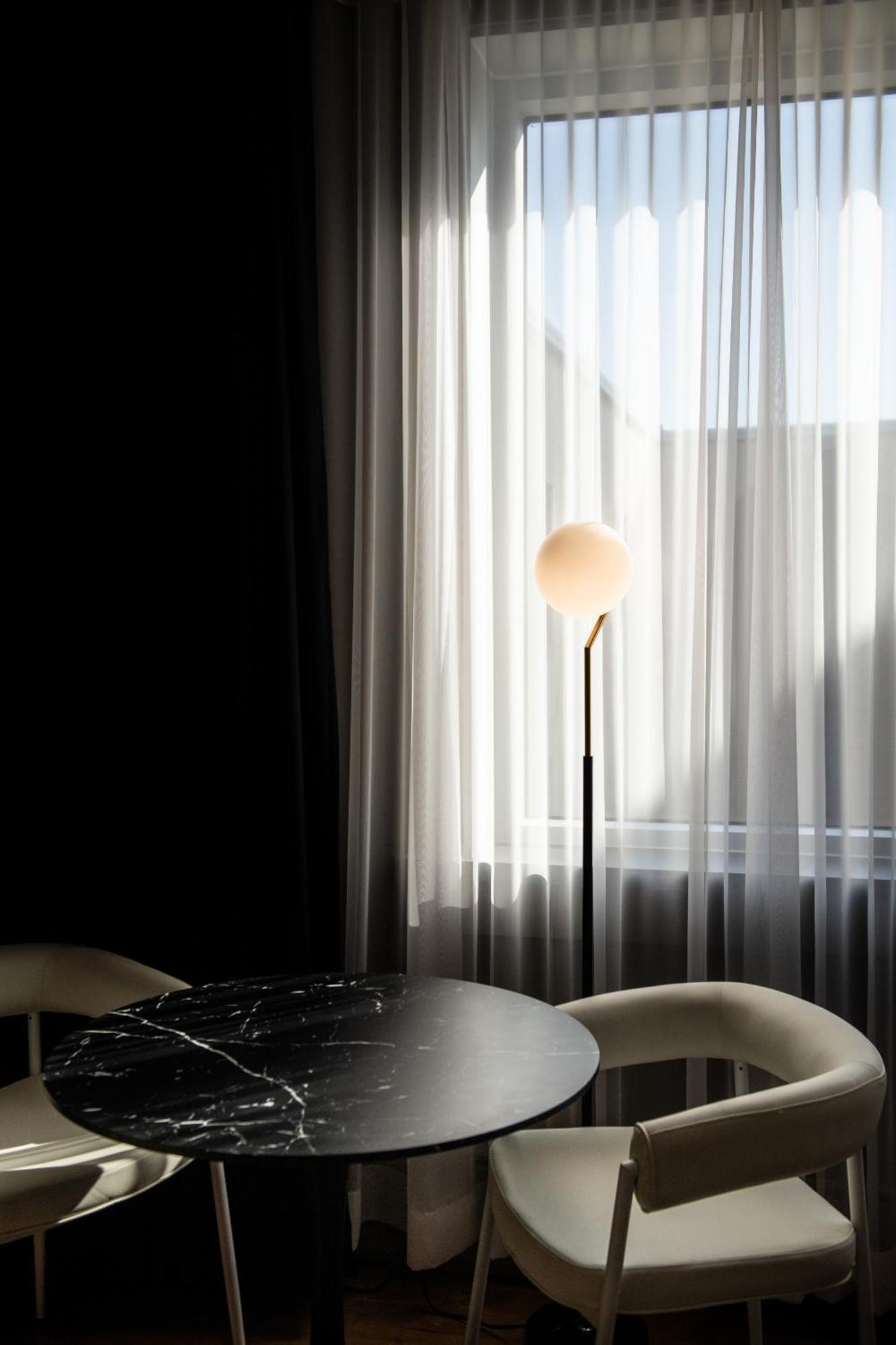 Hotel Chicoutimi, Affilie A Hyvi エクステリア 写真