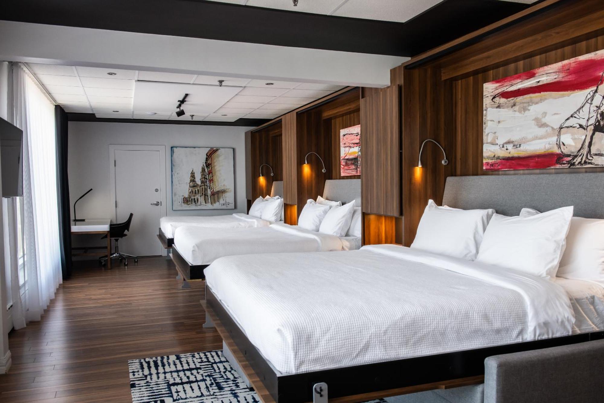 Hotel Chicoutimi, Affilie A Hyvi エクステリア 写真