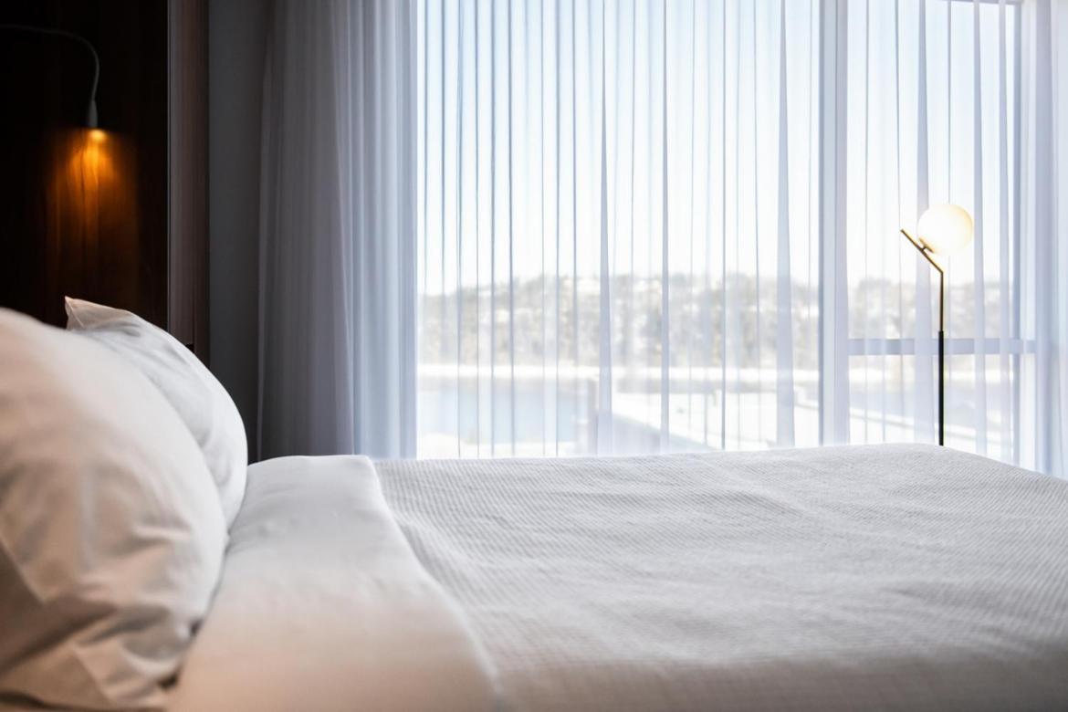 Hotel Chicoutimi, Affilie A Hyvi エクステリア 写真