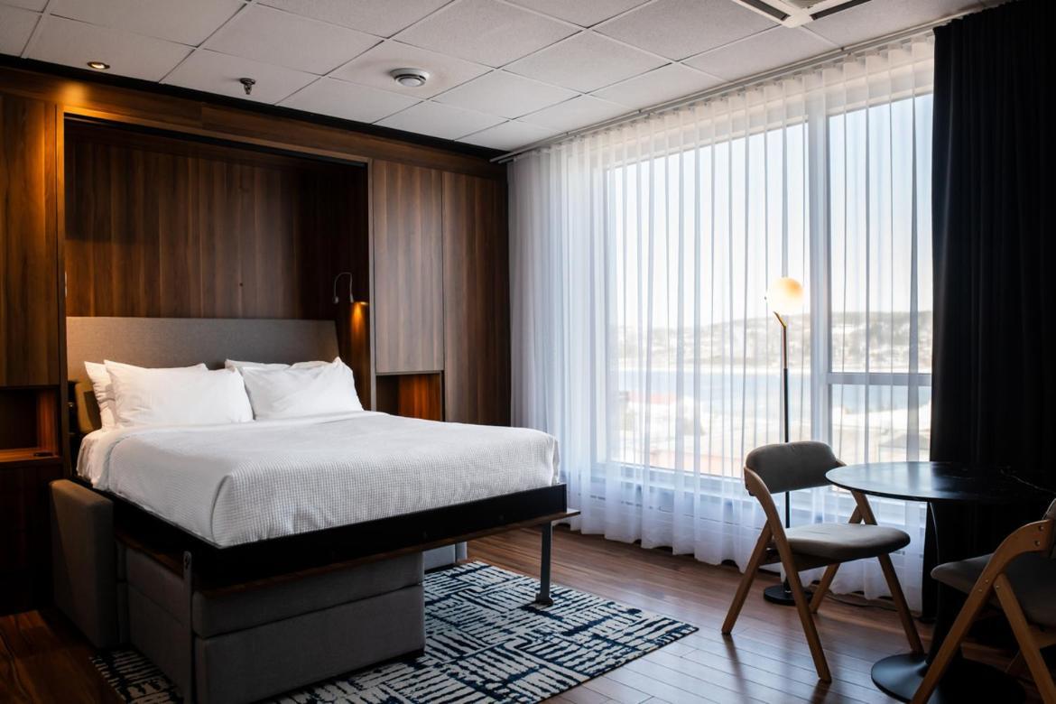 Hotel Chicoutimi, Affilie A Hyvi エクステリア 写真